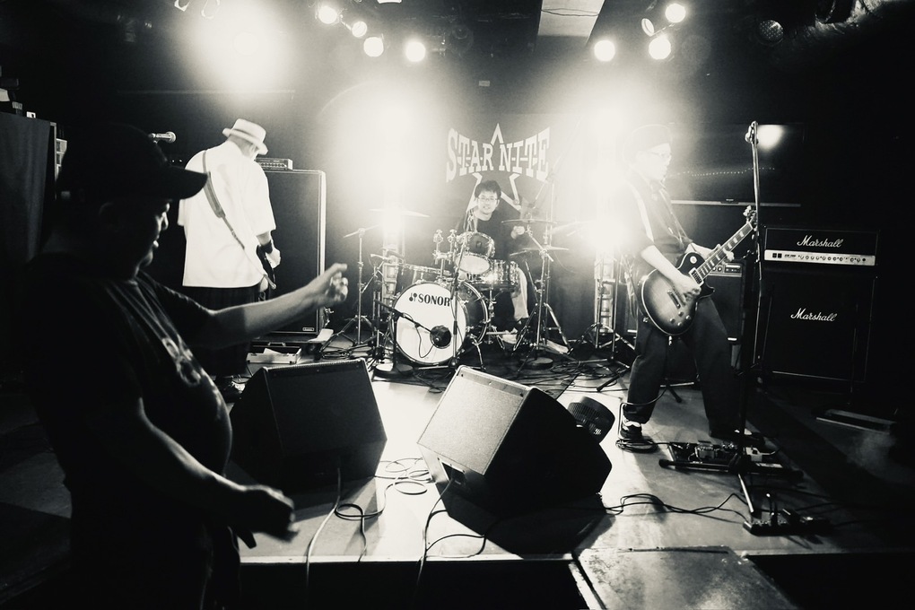 photo by negi